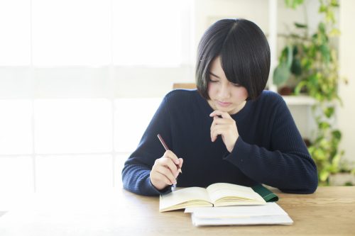 バレンタインプレゼント18 予算と人気ランキングは 高校生の彼氏編 シアワセノキセキ